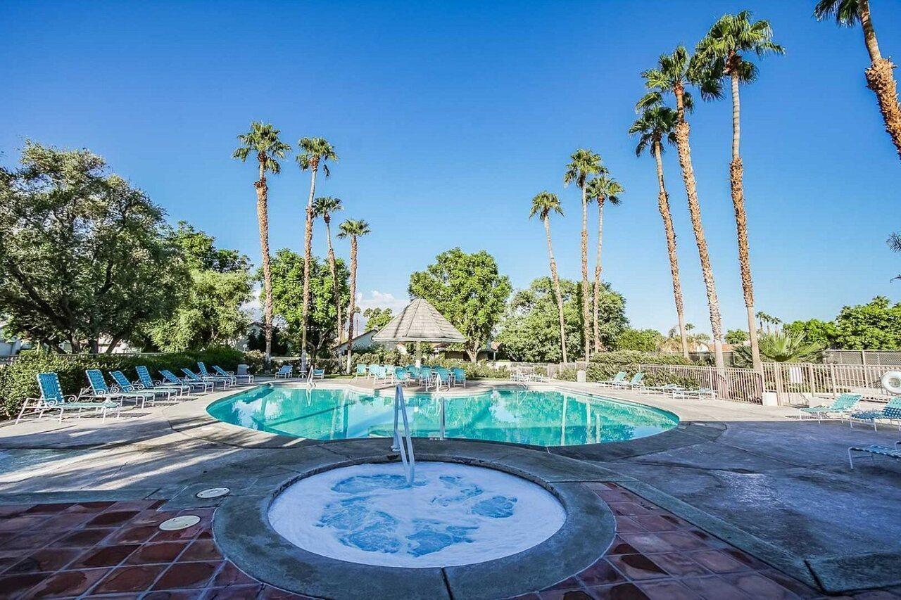 Desert Breezes Resort Palm Desert Exterior foto
