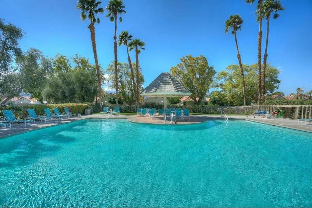 Desert Breezes Resort Palm Desert Exterior foto