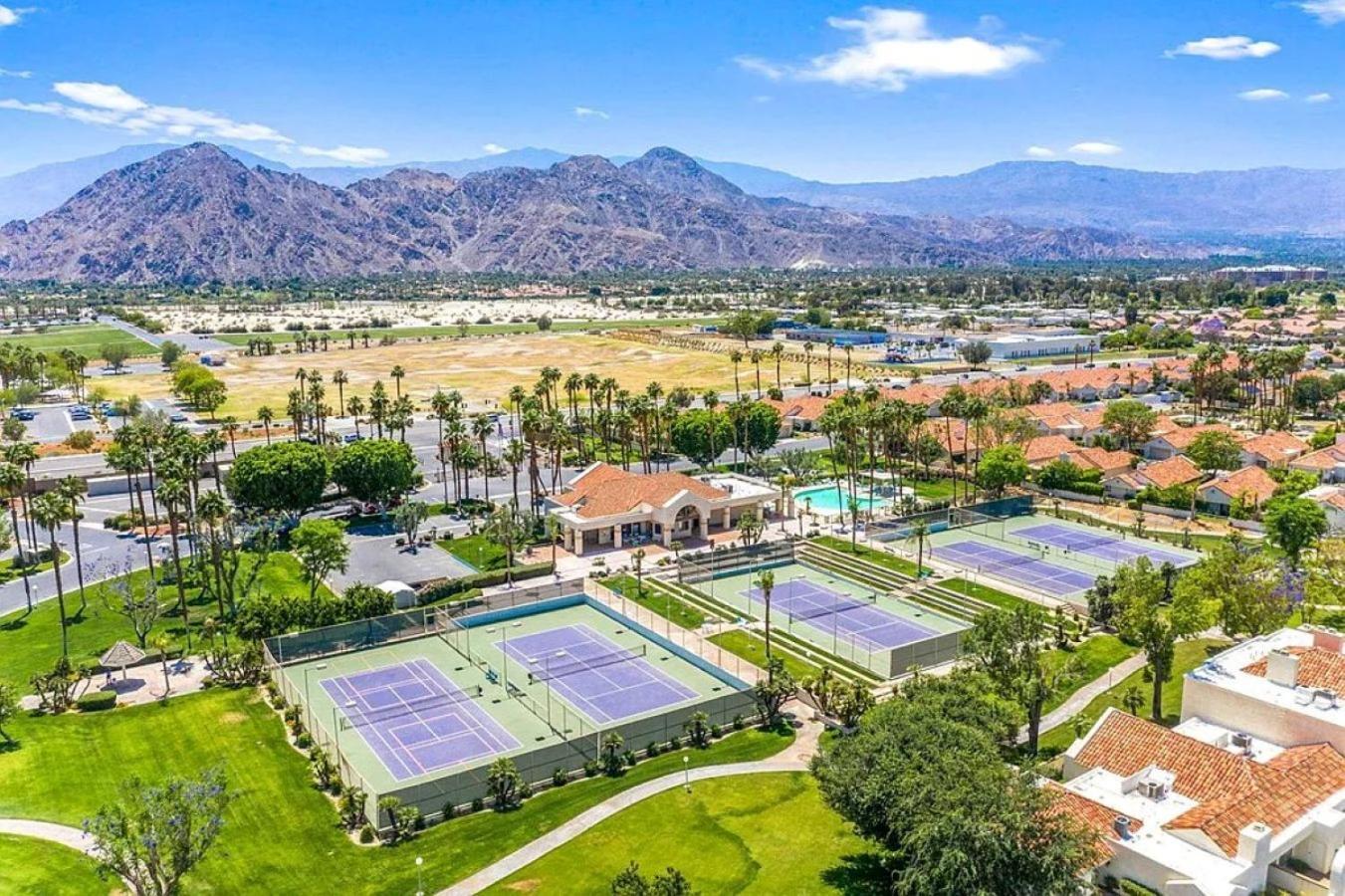 Desert Breezes Resort Palm Desert Exterior foto